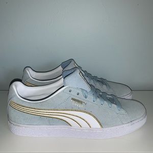CLOSET CLEAR OUT! PUMA SUEDE SNEAKERS
